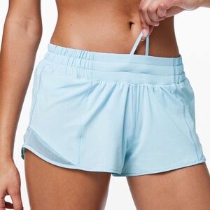 Lululemon Hotty Hot Short II *2.5" EUC Size 8
